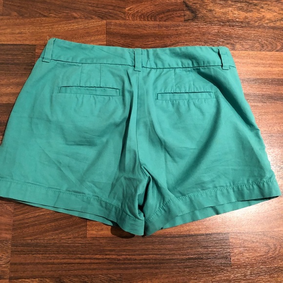 Green LOFT shorts - Picture 2 of 3